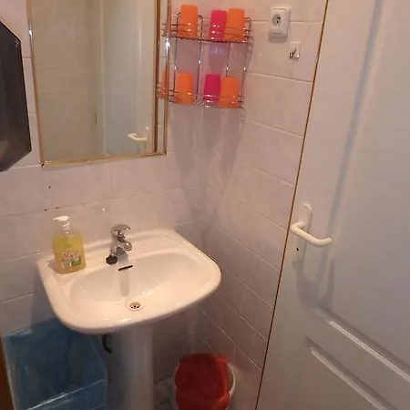 Ubytovani Eva Apartment *